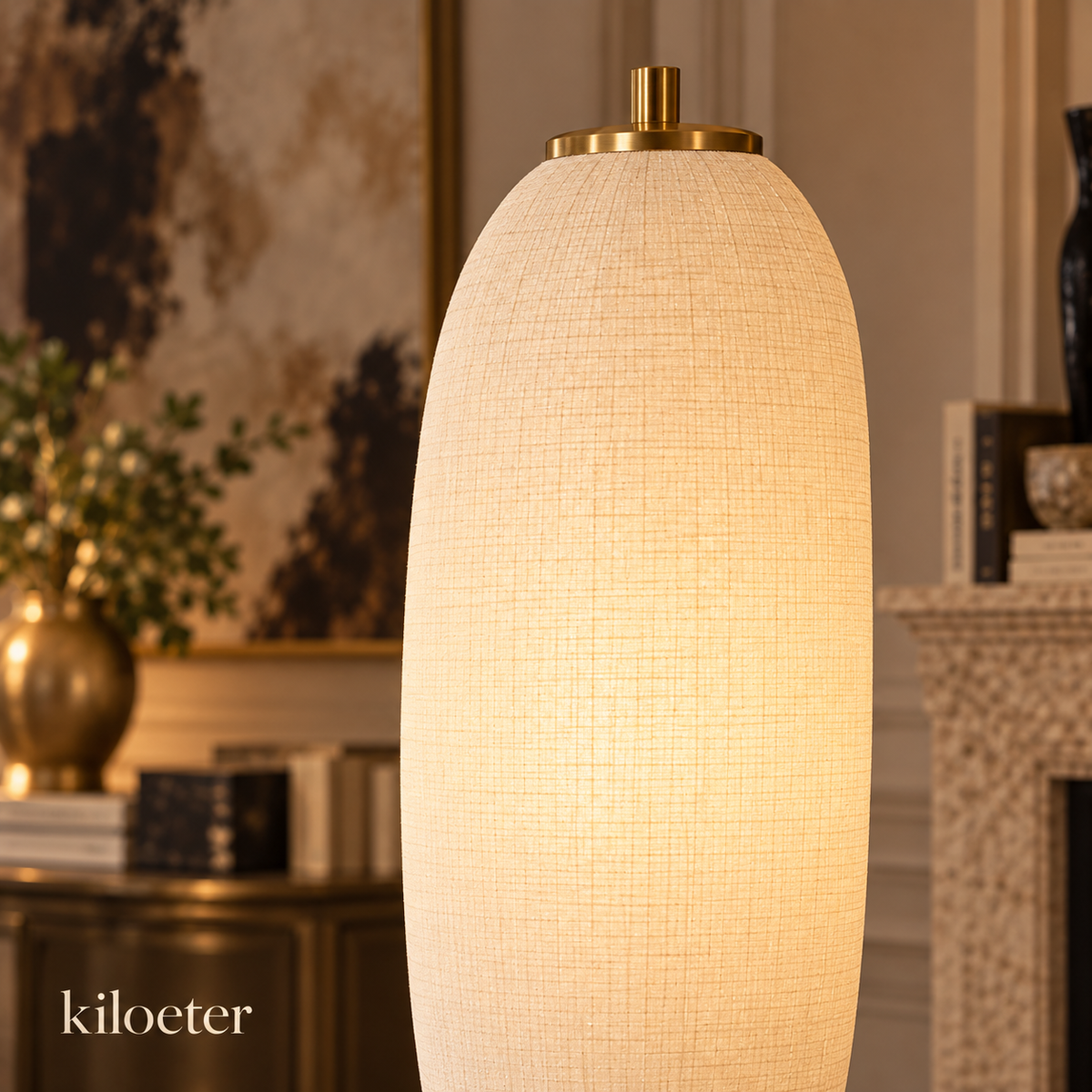 kiloeter® Sculptural Floor Lamp – Warm Light, Timeless Style